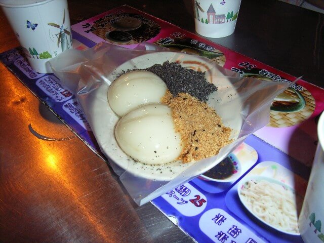 台湾ピーナツの粉で作ったお餅。ほんのり甘く、究極のもっちり！